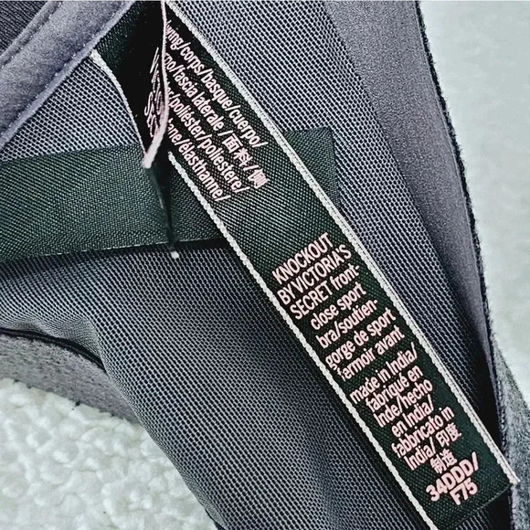 Victoria's Secret double layer sports bra Padded underwire 34DD - Picture 3 of 14